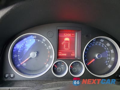 Zdjęcie 9 z 12 samochodu: 2008 VOLKSWAGEN GTI VIN:WVWGV71K98W110708 - miniatura