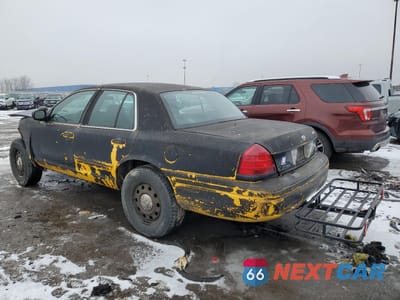 Drugie zdjęcie samochodu z przodu: 2009 FORD CROWN VICTORIA POLICE INTERCEPTOR VIN:2FAHP71V09X109998 - miniatura