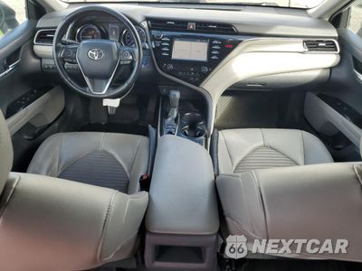Zdjęcie 8 z 13 samochodu: 2019 TOYOTA CAMRY HYBRID VIN:4T1B21HK7KU514689 - miniatura