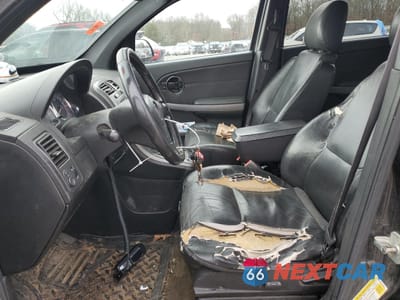 Zdjęcie 7 z 14 samochodu: 2006 PONTIAC TORRENT VIN:2CKDL63F866143461 - miniatura