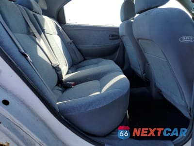 Zdjęcie 11 z 14 samochodu: 2005 KIA OPTIMA LX VIN:KNAGD126655382519 - miniatura