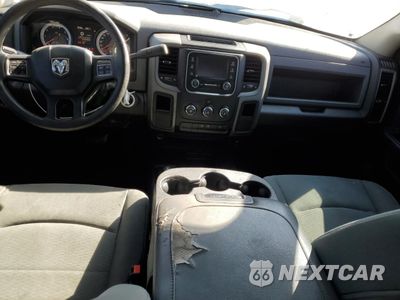 Zdjęcie 8 z 12 samochodu: 2014 RAM 2500 ST VIN:3C6UR5CJ1EG139704 - miniatura