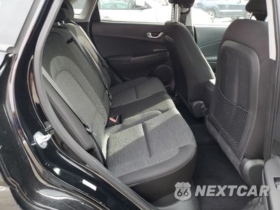 Zdjęcie 10 z 13 samochodu: 2023 HYUNDAI KONA SE VIN:KM8K23AG0PU190445 - miniatura