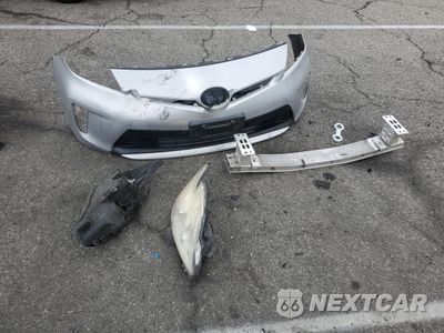 Zdjęcie 12 z 13 samochodu: 2012 TOYOTA PRIUS VIN:JTDKN3DU6C5445326 - miniatura