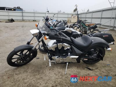 Trzecie zdjęcie samochodu z tyłu: 2017 HONDA VT1300 CX VIN:JH2SC6125HK200382 - miniatura