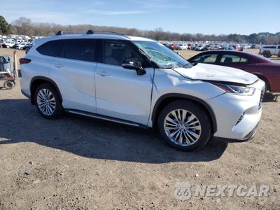 Czwarte zdjęcie samochodu z boku: 2024 TOYOTA HIGHLANDER LE VIN:5TDKDRBH5RS569375 - miniatura