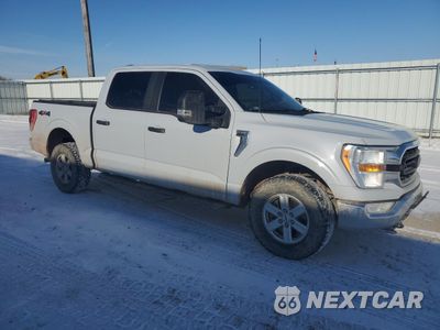 Czwarte zdjęcie samochodu z boku: 2022 FORD F150 SUPERCREW VIN:1FTEW1EP5NKF06208 - miniatura