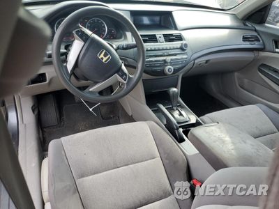 Zdjęcie 8 z 12 samochodu: 2009 HONDA ACCORD LX VIN:1HGCP263X9A004250 - miniatura