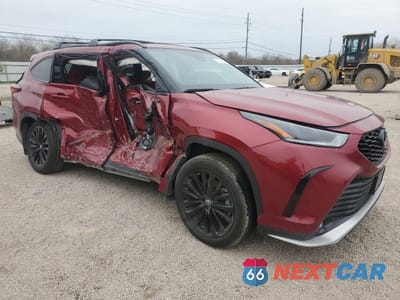 Czwarte zdjęcie samochodu z boku: 2023 TOYOTA HIGHLANDER L VIN:5TDKDRAH5PS513810 - miniatura