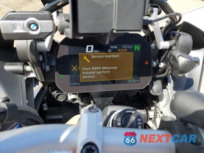 Zdjęcie 7 z 10 samochodu: 2018 BMW R1200 GS VIN:WB10A6101JZ657706 - miniatura