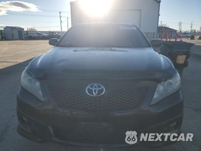 Piąte zdjęcie samochodu w środku: 2011 TOYOTA CAMRY BASE VIN:4T1BF3EK5BU227680 - miniatura