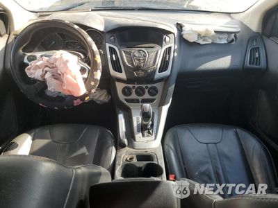 Zdjęcie 8 z 14 samochodu: 2014 FORD FOCUS SE VIN:1FADP3K23EL150953 - miniatura