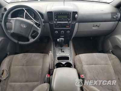 Zdjęcie 8 z 13 samochodu: 2009 KIA SORENTO LX VIN:KNDJD735695891145 - miniatura