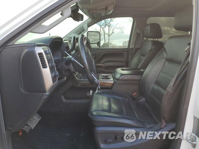 Zdjęcie 7 z 12 samochodu: 2016 GMC SIERRA K3500 DENALI VIN:1GT42YE81GF267423 - miniatura