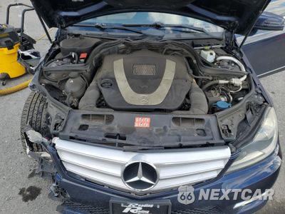 Zdjęcie 11 z 12 samochodu: 2012 MERCEDES-BENZ C 300 4MATIC VIN:WDDGF8BB8CR228957 - miniatura