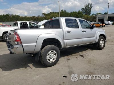 Trzecie zdjęcie samochodu z tyłu: 2015 TOYOTA TACOMA DOUBLE CAB PRERUNNER VIN:5TFJU4GN4FX071610 - miniatura