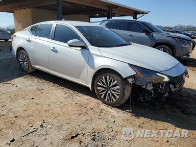 Czwarte zdjęcie samochodu z boku: 2023 NISSAN ALTIMA SV VIN:1N4BL4DV0PN409499 - miniatura