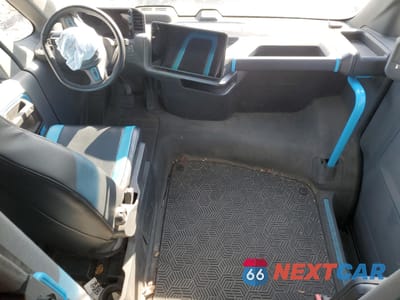 Zdjęcie 8 z 12 samochodu: 2023 RIVIAN EDV 700 VIN:7FCEHEB73PN012687 - miniatura