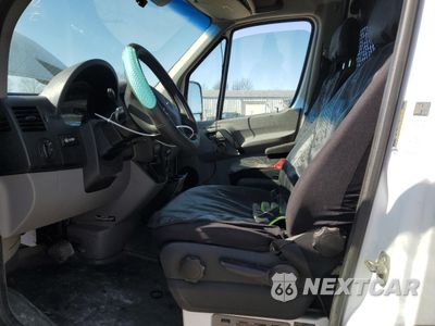 Zdjęcie 7 z 12 samochodu: 2011 MERCEDES-BENZ SPRINTER 2500 VIN:WD3PE7CC0B5524327 - miniatura