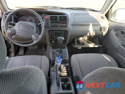 Zdjęcie 8 z 12 samochodu: 2000 SUZUKI GRAND VITARA JLX LIMITED VIN:JS3TD62V7Y4130957 - miniatura