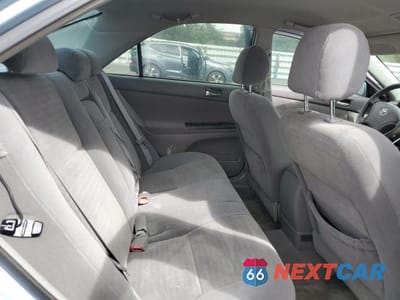Zdjęcie 10 z 12 samochodu: 2005 TOYOTA CAMRY LE VIN:4T1BE32K35U597151 - miniatura