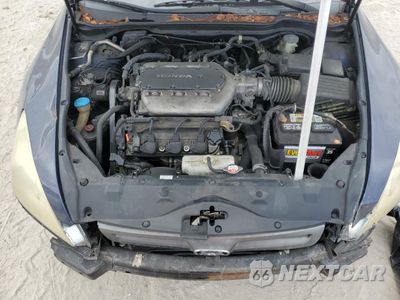 Zdjęcie 11 z 13 samochodu: 2003 HONDA ACCORD EX VIN:1HGCM66573A039501 - miniatura