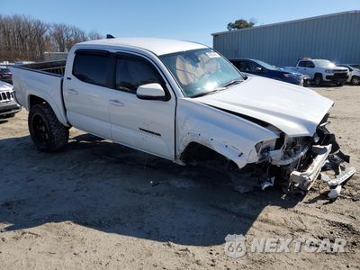 Czwarte zdjęcie samochodu z boku: 2023 TOYOTA TACOMA DOUBLE CAB VIN:3TYCZ5ANXPT115873 - miniatura