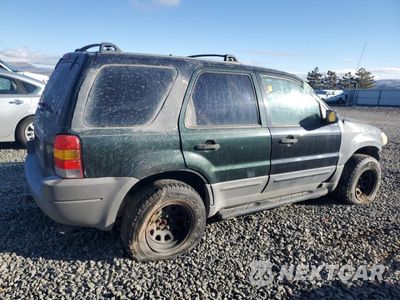 Trzecie zdjęcie samochodu z tyłu: 2001 FORD ESCAPE XLS VIN:1FMYU02151KE82513 - miniatura