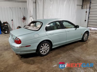 Trzecie zdjęcie samochodu z tyłu: 2002 JAGUAR S-TYPE VIN:SAJDA01P52GM24487 - miniatura