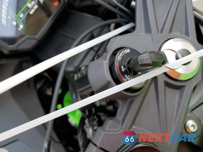 Zdjęcie 8 z 10 samochodu: 2024 KAWASAKI ZX636 K VIN:JKBZXJJ18RA005685 - miniatura