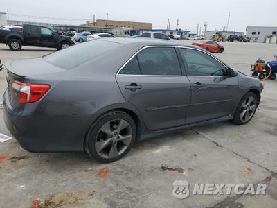 Trzecie zdjęcie samochodu z tyłu: 2014 TOYOTA CAMRY L VIN:4T1BF1FK6EU729069 - miniatura