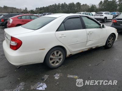 Trzecie zdjęcie samochodu z tyłu: 2004 TOYOTA CAMRY LE VIN:JTDBE32K740251503 - miniatura