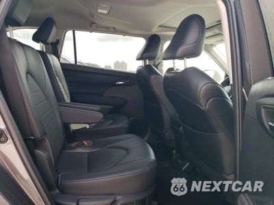 Zdjęcie 11 z 15 samochodu: 2022 TOYOTA HIGHLANDER HYBRID XLE VIN:5TDGARAHXNS511675 - miniatura