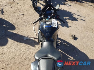 Zdjęcie 6 z 10 samochodu: 2023 YAMAHA YZFR7 VIN:JYARM38E7PA005208 - miniatura