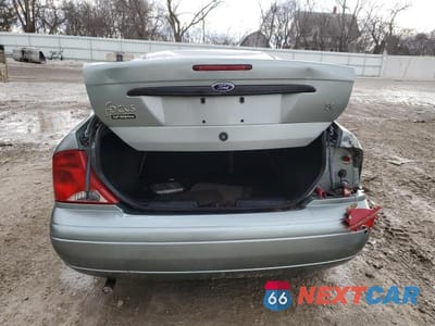 Zdjęcie 6 z 12 samochodu: 2003 FORD FOCUS SE COMFORT VIN:1FAFP34333W104260 - miniatura