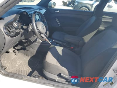 Zdjęcie 7 z 12 samochodu: 2019 VOLKSWAGEN BEETLE S VIN:3VWFD7AT6KM705754 - miniatura