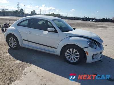 Czwarte zdjęcie samochodu z boku: 2019 VOLKSWAGEN BEETLE S VIN:3VWFD7AT6KM705754 - miniatura