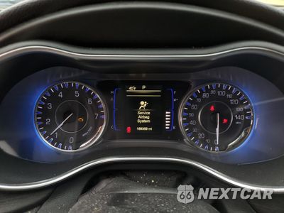 Zdjęcie 9 z 12 samochodu: 2016 CHRYSLER 200 LX VIN:1C3CCCFB7GN194784 - miniatura