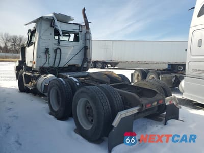 Trzecie zdjęcie samochodu z tyłu: 2006 VOLVO VN VNL VIN:4V4NC9GG56N418946 - miniatura