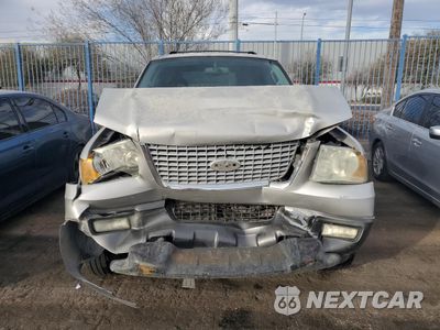 Piąte zdjęcie samochodu w środku: 2004 FORD EXPEDITION XLT VIN:1FMPU15L94LB28586 - miniatura