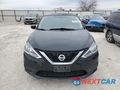 Piąte zdjęcie samochodu w środku: 2017 NISS SENTRA S VIN:3N1AB7AP0HL643355 - miniatura