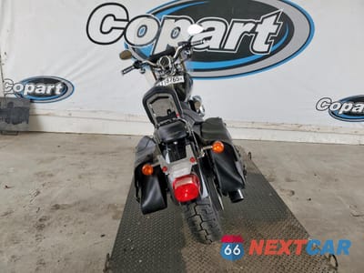Czwarte zdjęcie samochodu z boku: 2006 HARLEY-DAVIDSON XL1200 C VIN:1HD1CGP186K421835 - miniatura