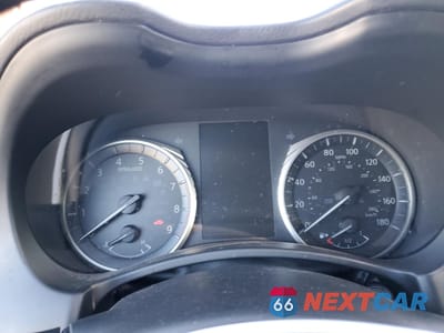 Zdjęcie 9 z 14 samochodu: 2021 INFINITI Q50 LUXE VIN:JN1EV7BR0MM750592 - miniatura