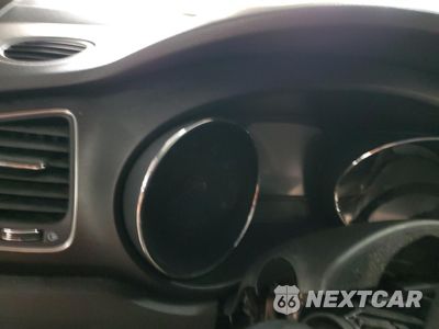 Zdjęcie 9 z 13 samochodu: 2016 KIA SEDONA LX VIN:KNDMB5C18G6201682 - miniatura