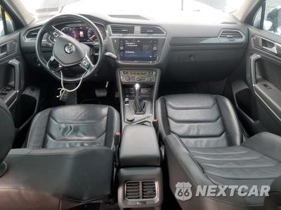 Zdjęcie 8 z 14 samochodu: 2018 VOLKSWAGEN TIGUAN SEL PREMIUM VIN:3VV4B7AX0JM209089 - miniatura