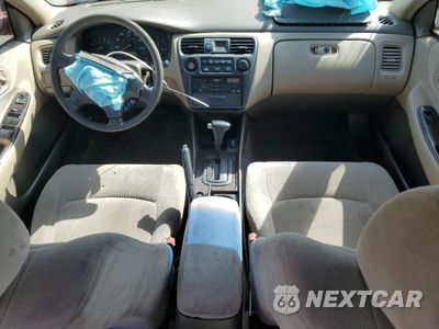 Zdjęcie 8 z 13 samochodu: 2000 HONDA ACCORD SE VIN:JHMCG5673YC021475 - miniatura