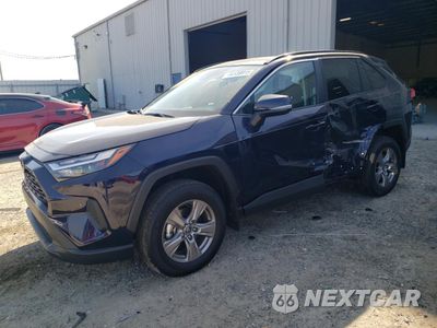 2025 TOYOTA RAV4 XLE 2T3W1RFV3SW371411 - główne zdjęcie licytacji z USA - miniatura