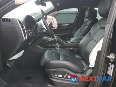 Zdjęcie 7 z 13 samochodu: 2021 PORSCHE CAYENNE S COUPE VIN:WP1BB2AY1MDA46100 - miniatura