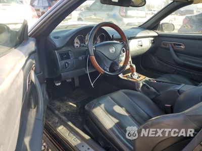 Zdjęcie 8 z 12 samochodu: 2001 MERCEDES-BENZ SLK 320 VIN:WDBKK65F81F229400 - miniatura