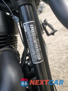 Zdjęcie 9 z 10 samochodu: 2018 HONDA VT750 C2B VIN:JH2RC537XJK800175 - miniatura
